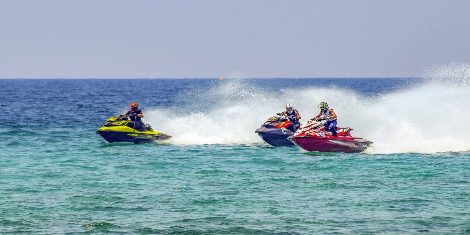 cherche assurance jet ski pas chère à Villers sur mer, près de Caen en Normandie